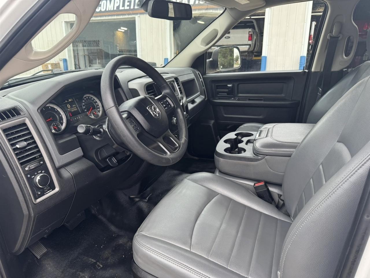 RAM 1500 Classic Tradesman Quad Cab 4WD 2019