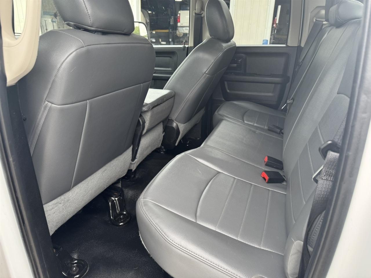 RAM 1500 Classic Tradesman Quad Cab 4WD 2019