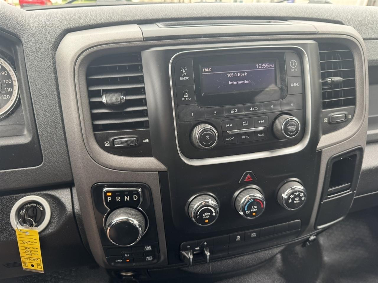 RAM 1500 Classic Tradesman Quad Cab 4WD 2019