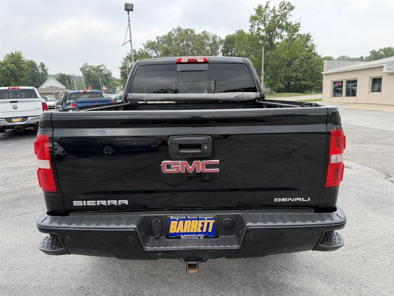 GMC Sierra 1500 Denali Crew Cab 4WD 2014