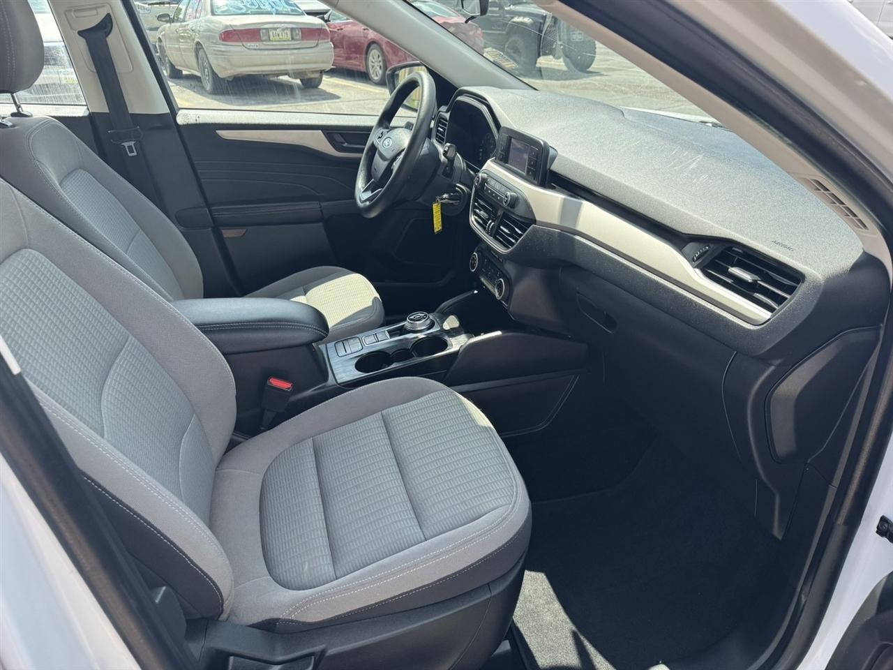 Ford Escape S 2022
