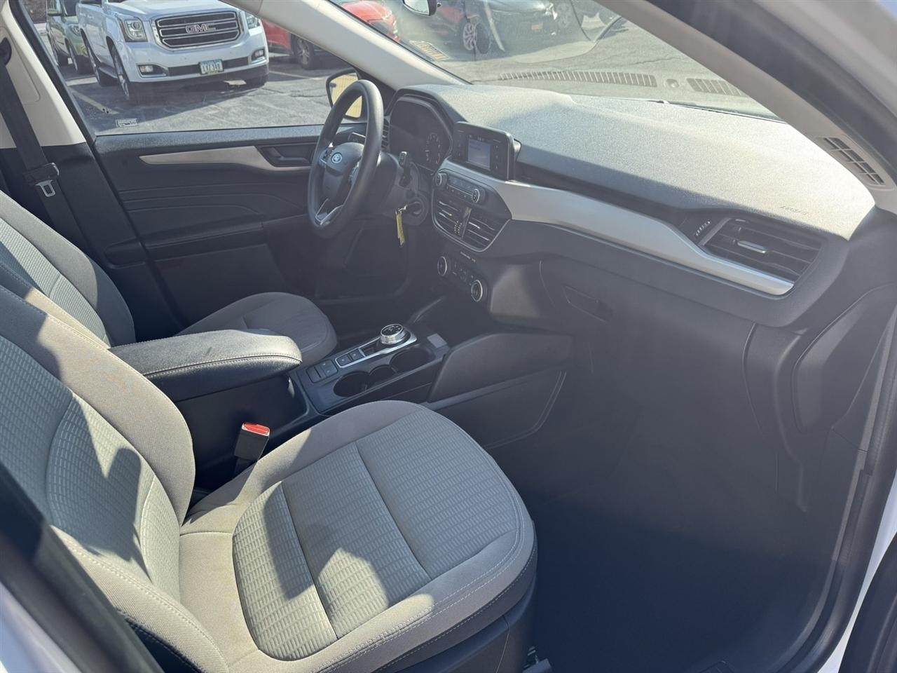 Ford Escape S 2022