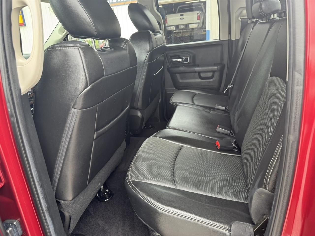 RAM 1500 Laramie Quad Cab 4WD 2014