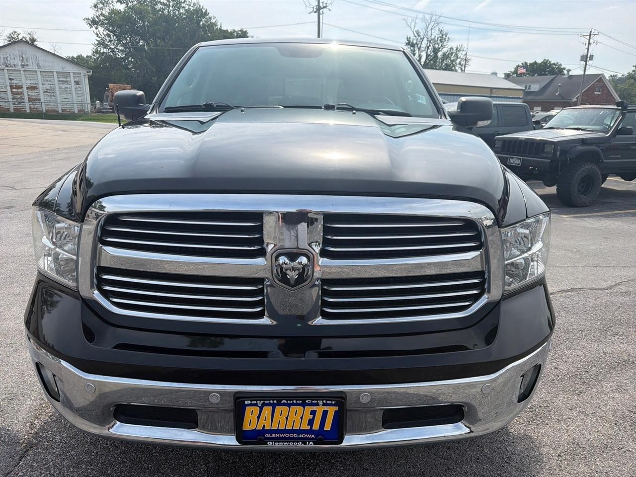 RAM 1500 SLT Crew Cab SWB 4WD 2017