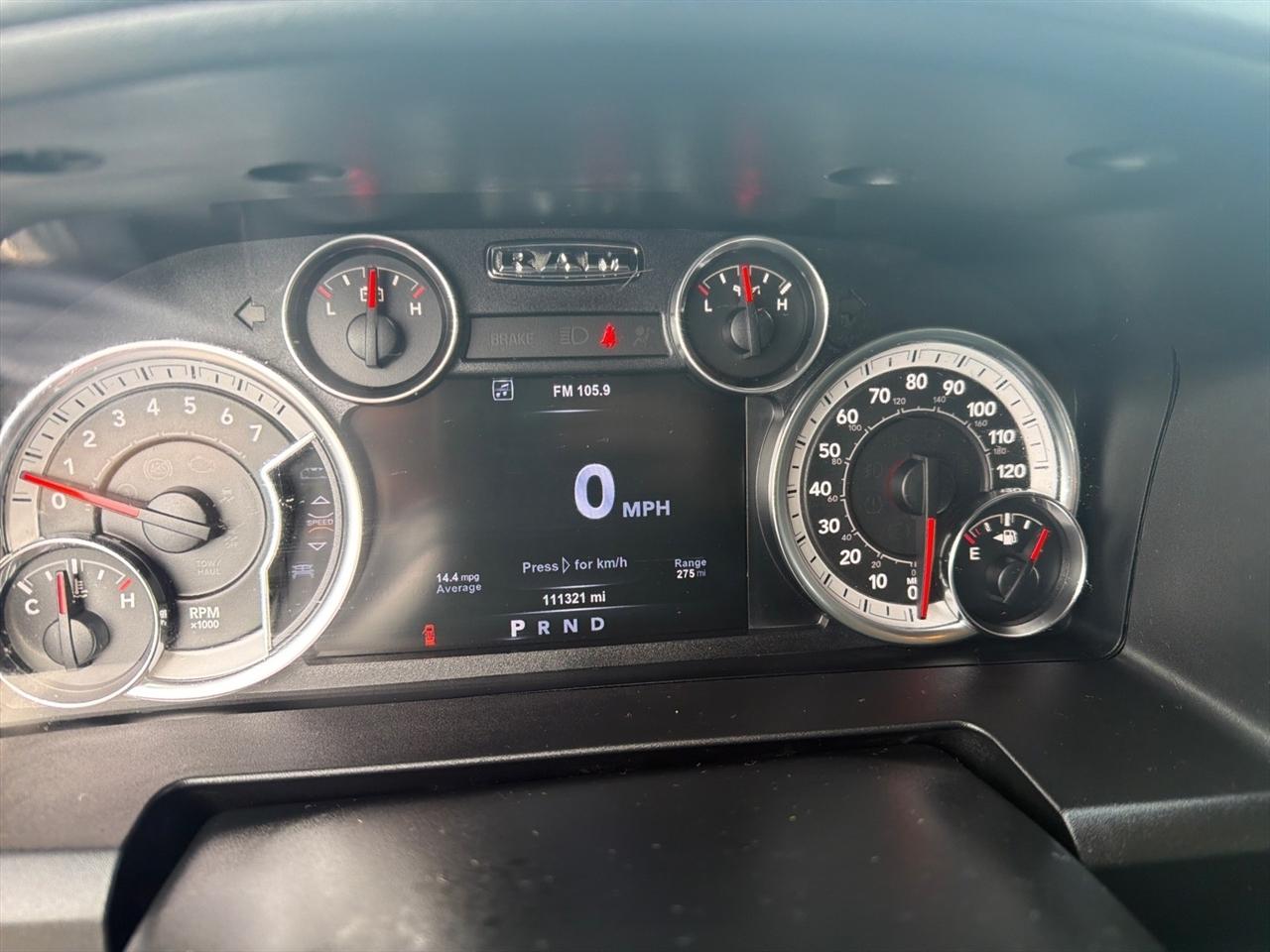 RAM 1500 SLT Crew Cab SWB 4WD 2017
