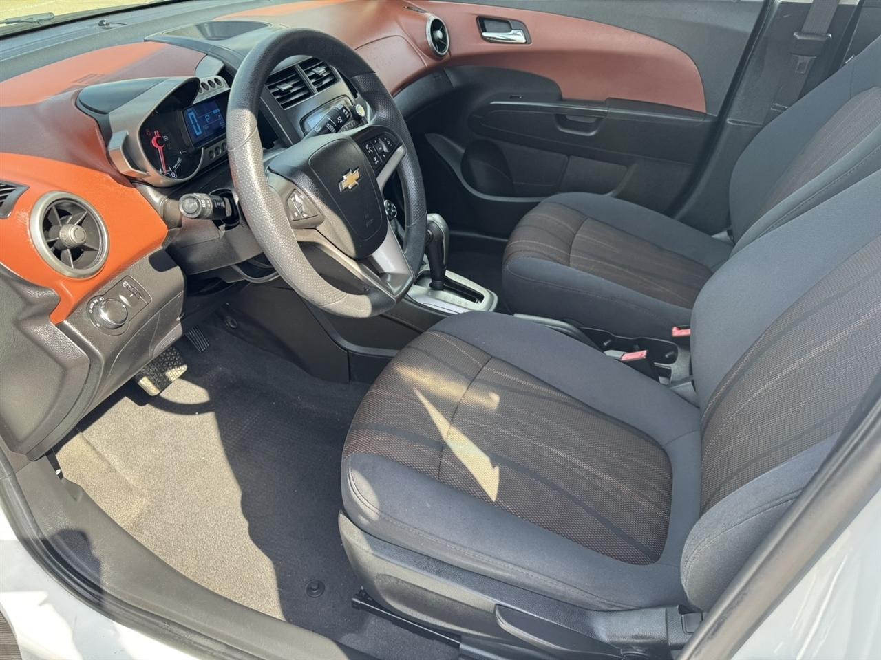 Chevrolet Sonic LT Auto 5-Door 2013