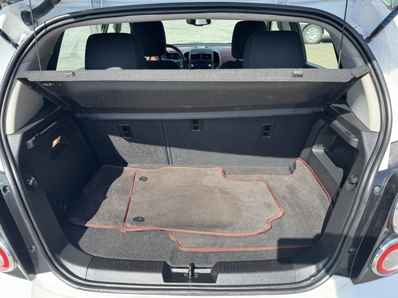 Chevrolet Sonic LT Auto 5-Door 2013
