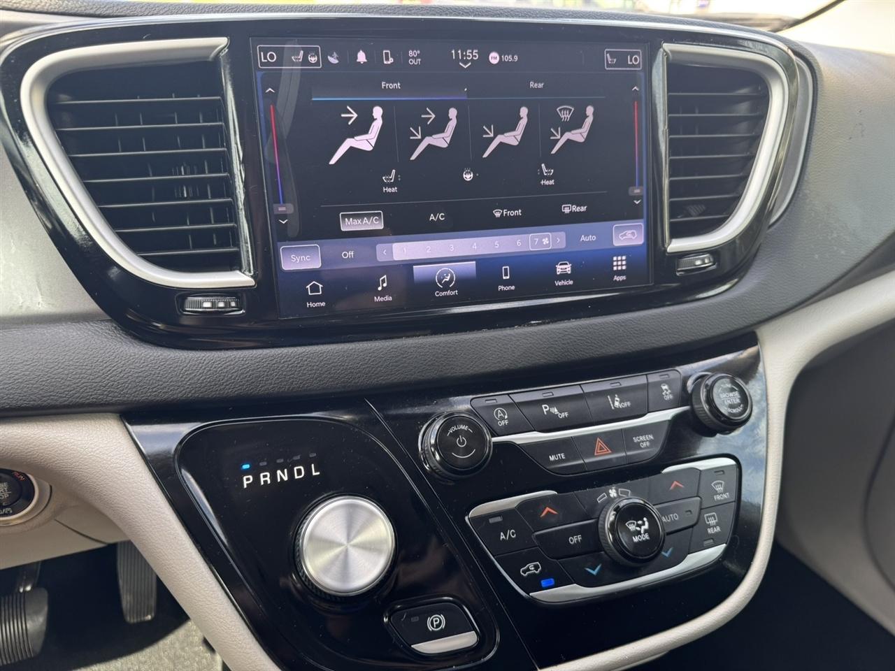 Chrysler Pacifica Touring L 2024
