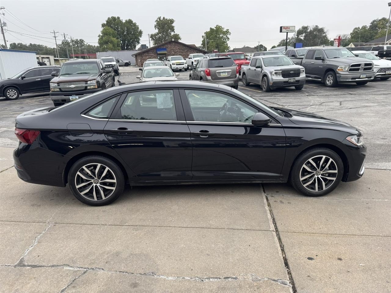 Volkswagen Jetta SE 2025