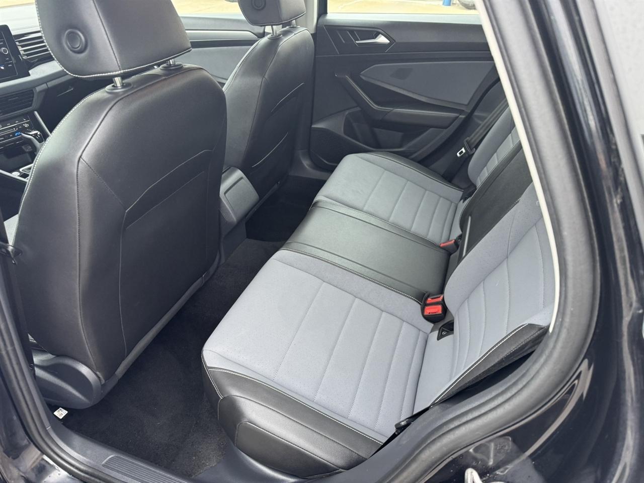 Volkswagen Jetta SE 2025