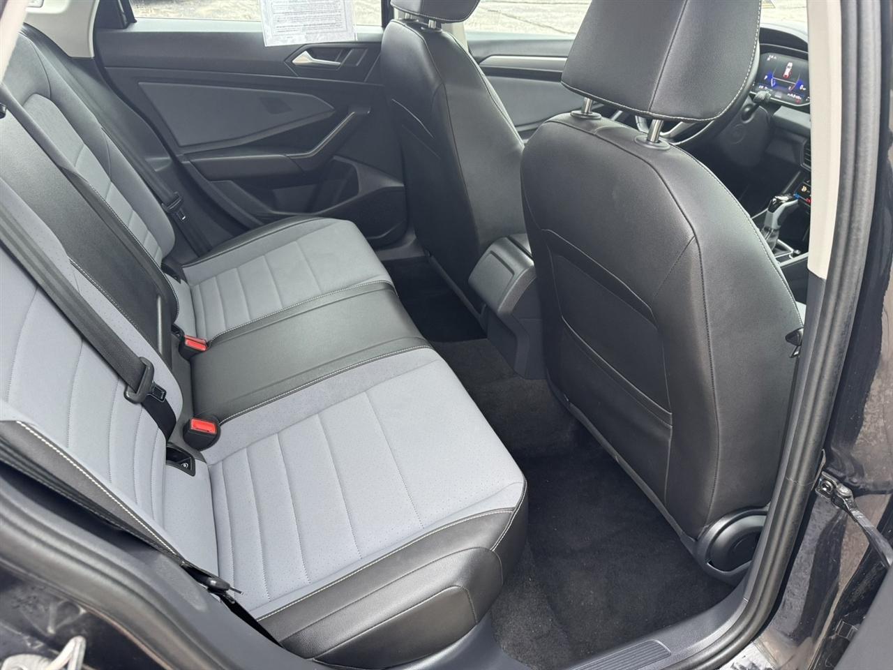 Volkswagen Jetta SE 2025