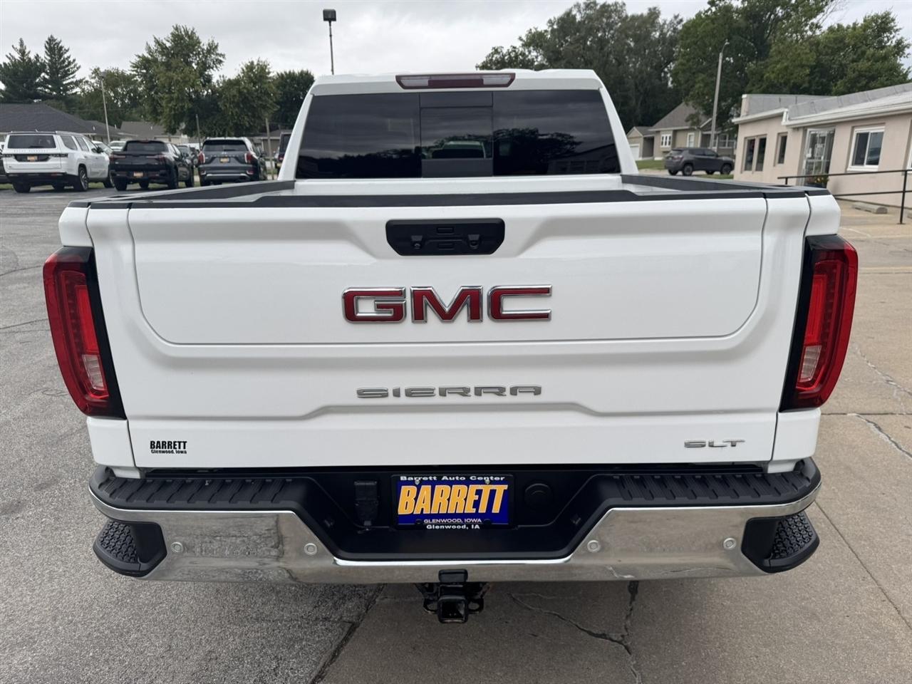 GMC Sierra 1500 SLT Crew Cab 4WD 2024