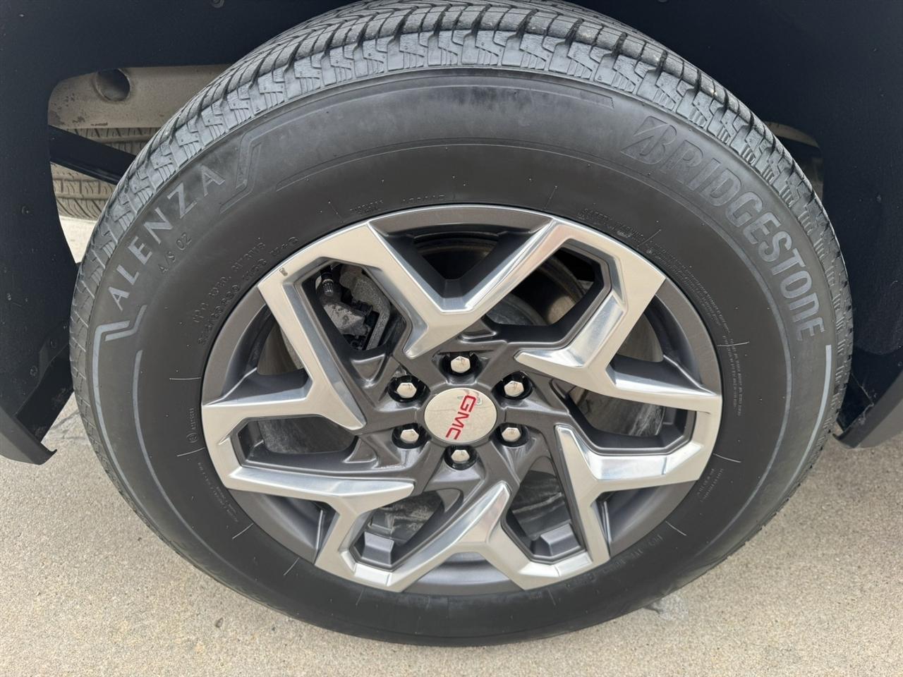 GMC Sierra 1500 SLT Crew Cab 4WD 2024