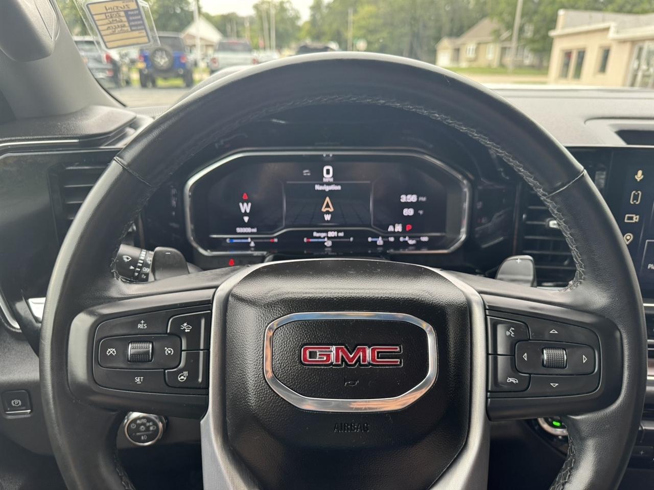 GMC Sierra 1500 SLT Crew Cab 4WD 2024