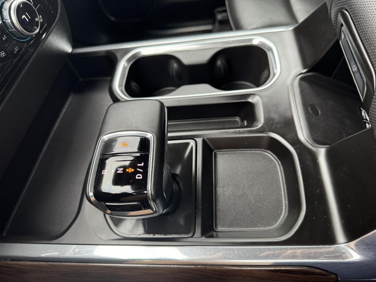 GMC Sierra 1500 SLT Crew Cab 4WD 2024