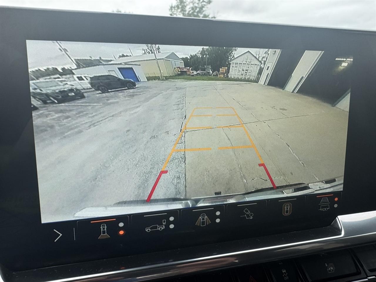 GMC Sierra 1500 SLT Crew Cab 4WD 2024