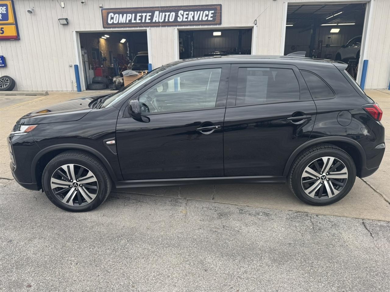Mitsubishi Outlander Sport 2.0 ES 4WD 2026