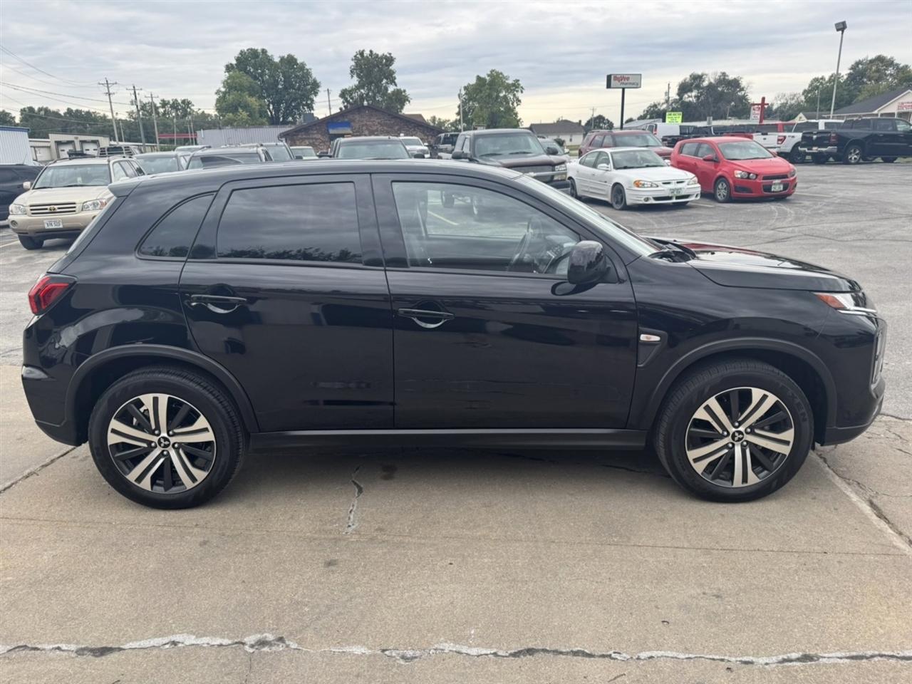 Mitsubishi Outlander Sport 2.0 ES 4WD 2026