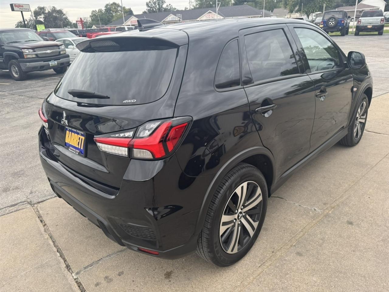 Mitsubishi Outlander Sport 2.0 ES 4WD 2026