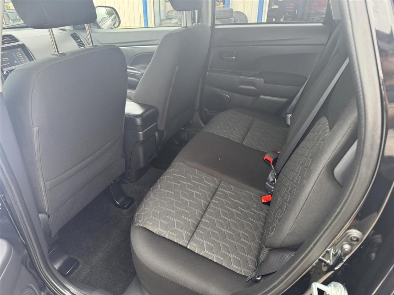 Mitsubishi Outlander Sport 2.0 ES 4WD 2026