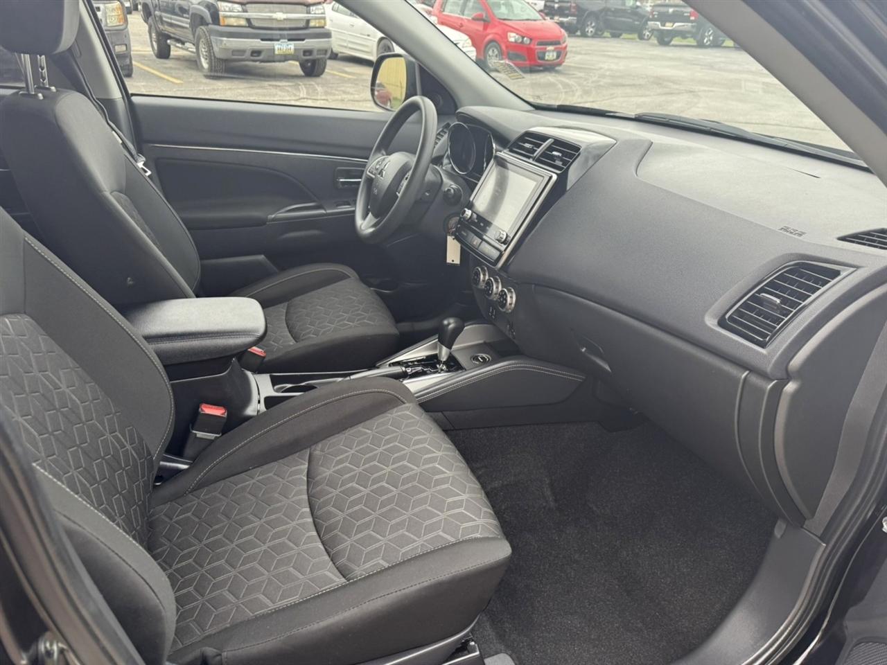 Mitsubishi Outlander Sport 2.0 ES 4WD 2026