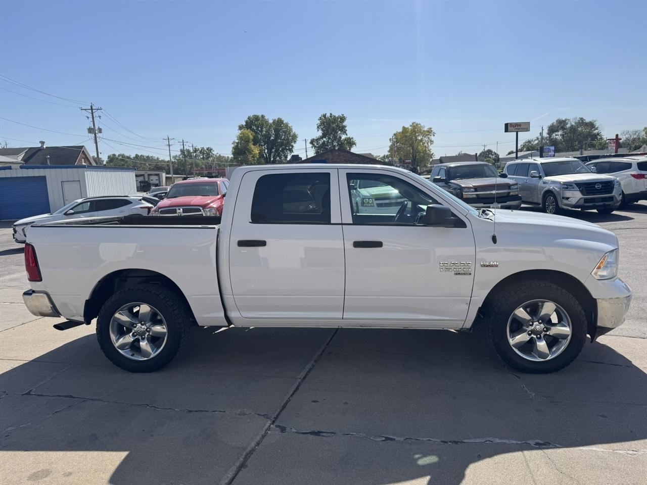 RAM 1500 Classic Tradesman Crew Cab SWB 4WD 2021