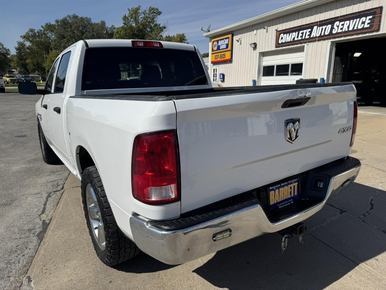 RAM 1500 Classic Tradesman Crew Cab SWB 4WD 2021