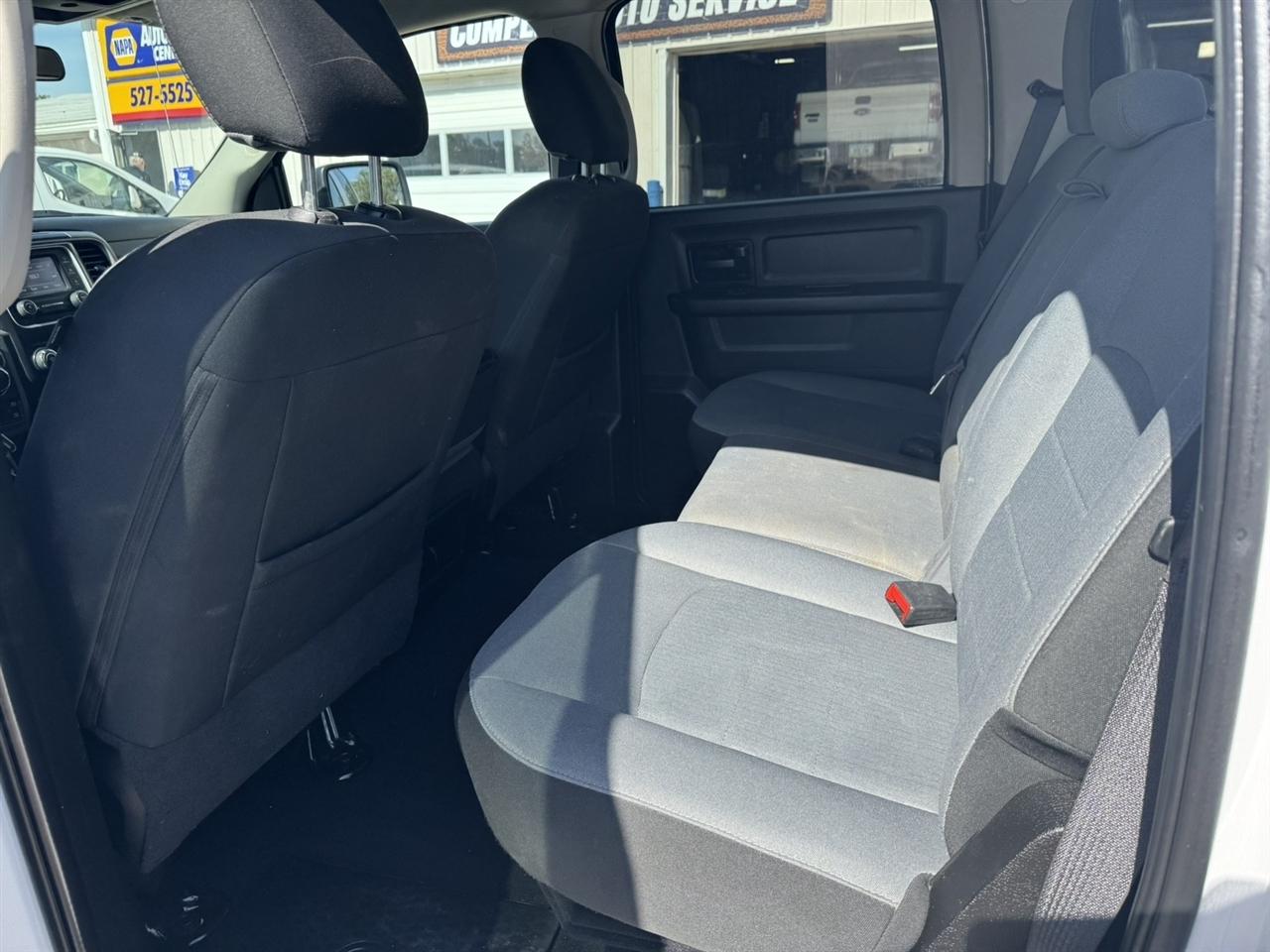 RAM 1500 Classic Tradesman Crew Cab SWB 4WD 2021