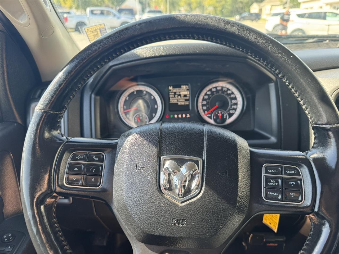 RAM 1500 Classic Tradesman Crew Cab SWB 4WD 2021