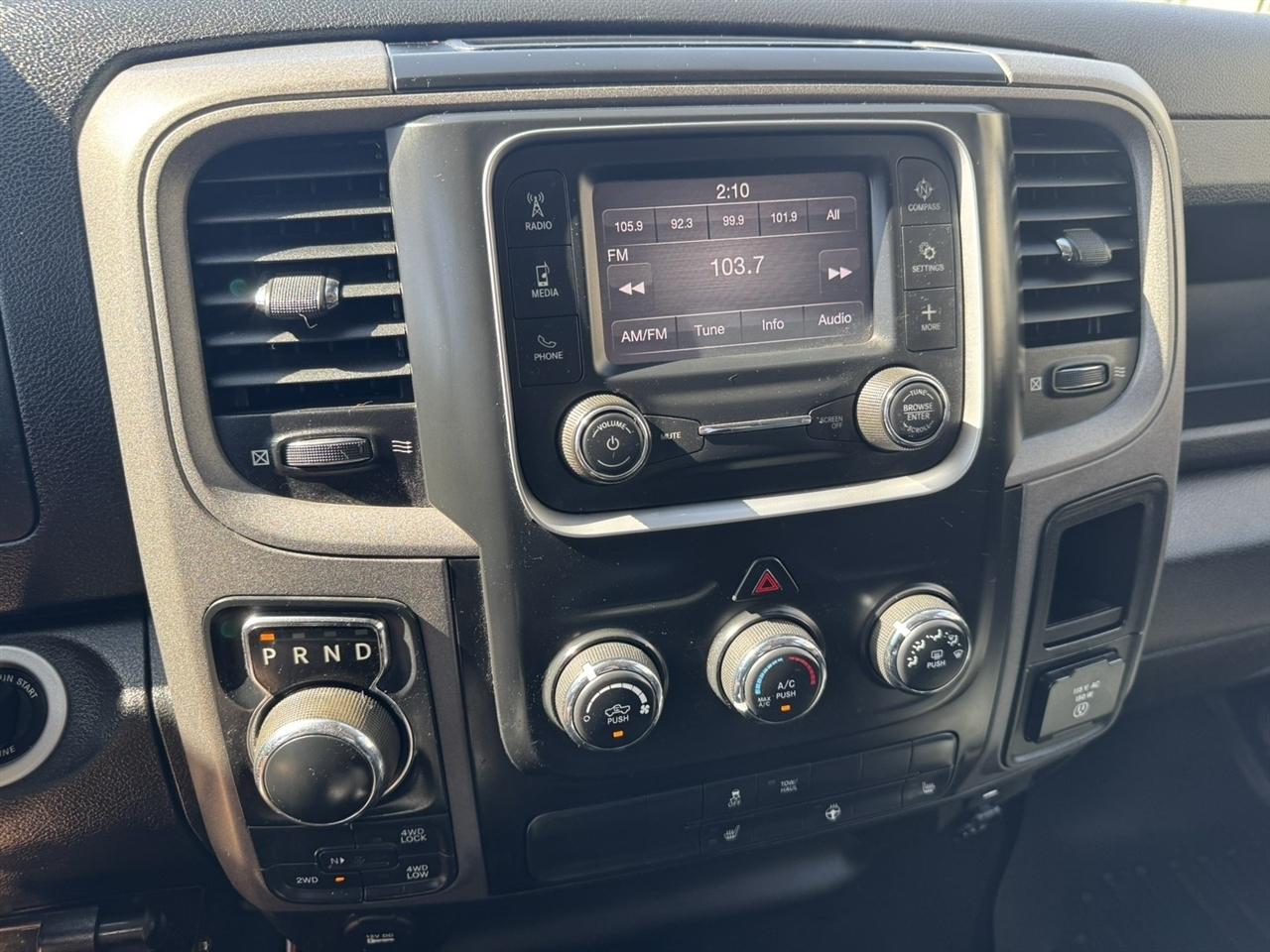 RAM 1500 Classic Tradesman Crew Cab SWB 4WD 2021