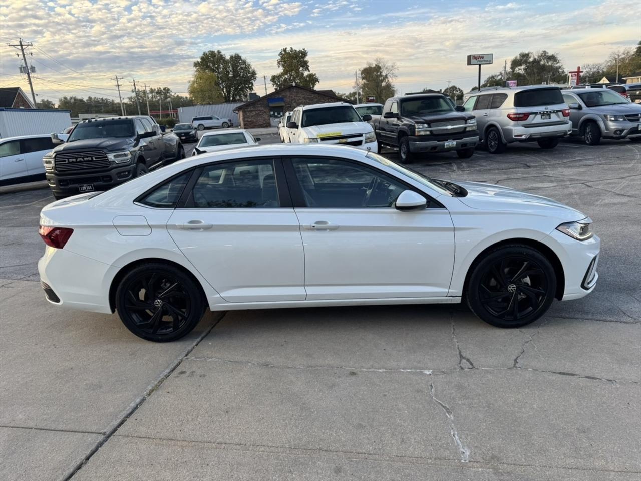 Volkswagen Jetta SE 2025