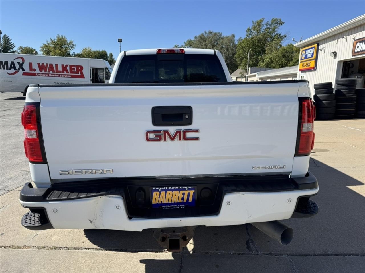 GMC Sierra 2500HD Denali Crew Cab 4WD 2018