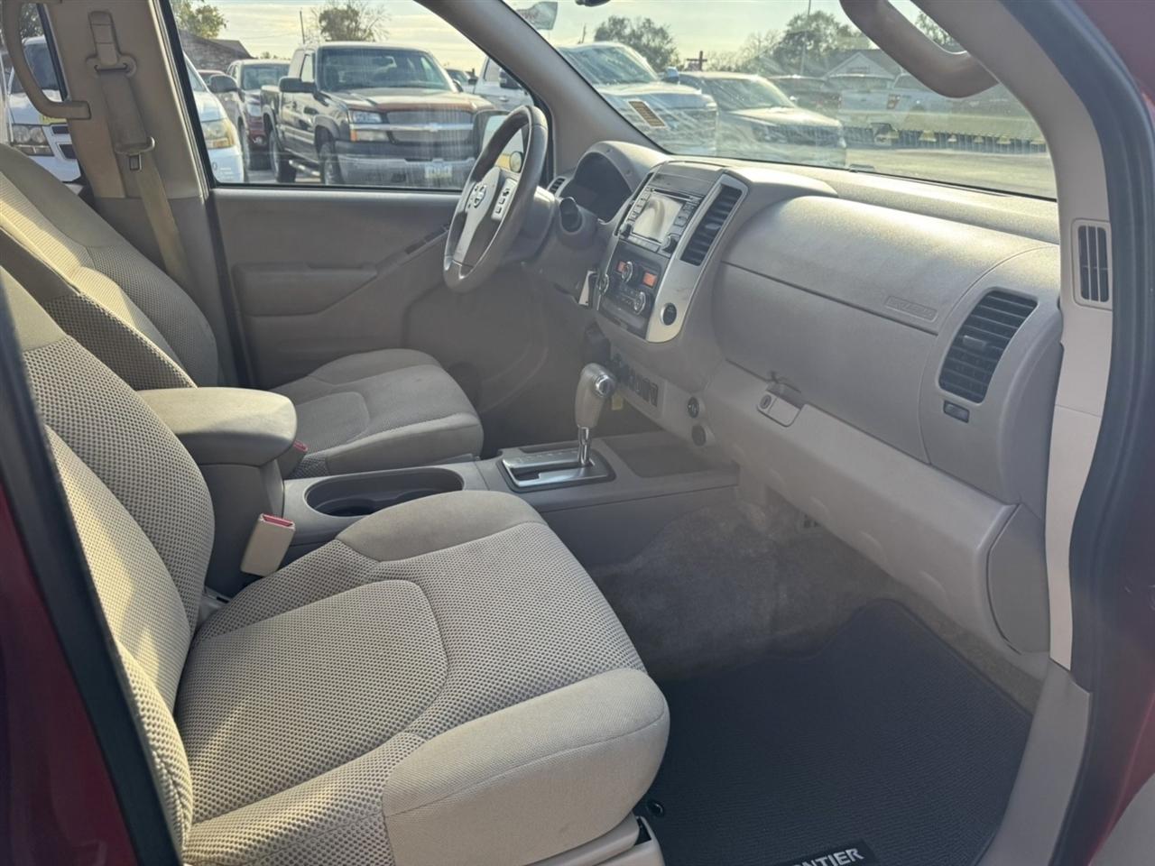 Nissan Frontier SL Crew Cab 5AT 4WD 2018