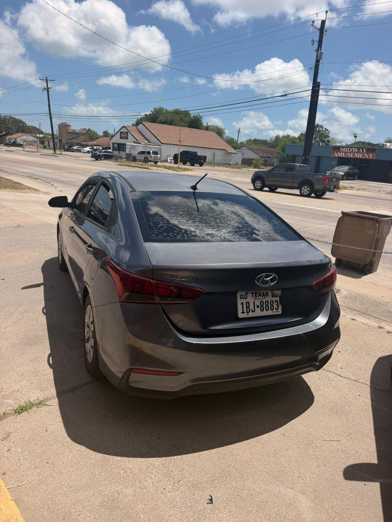 2019 Hyundai Accent SE - Photo 6