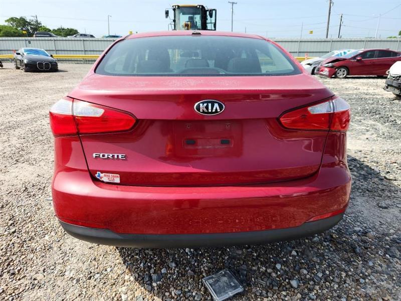 2016 Kia Forte LX - Photo 7