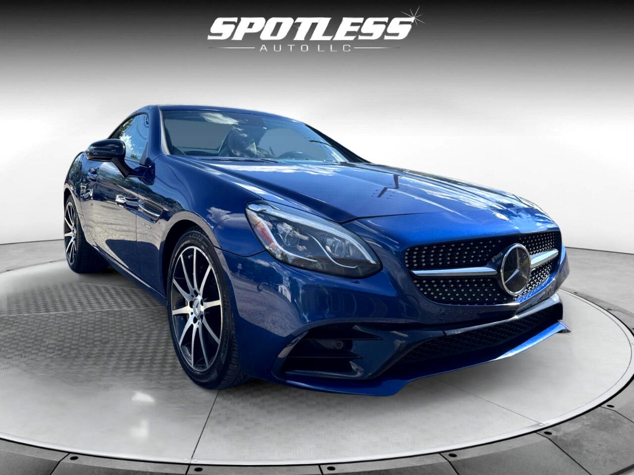 2017 Mercedes Benz SLC AMG 43 photo 10