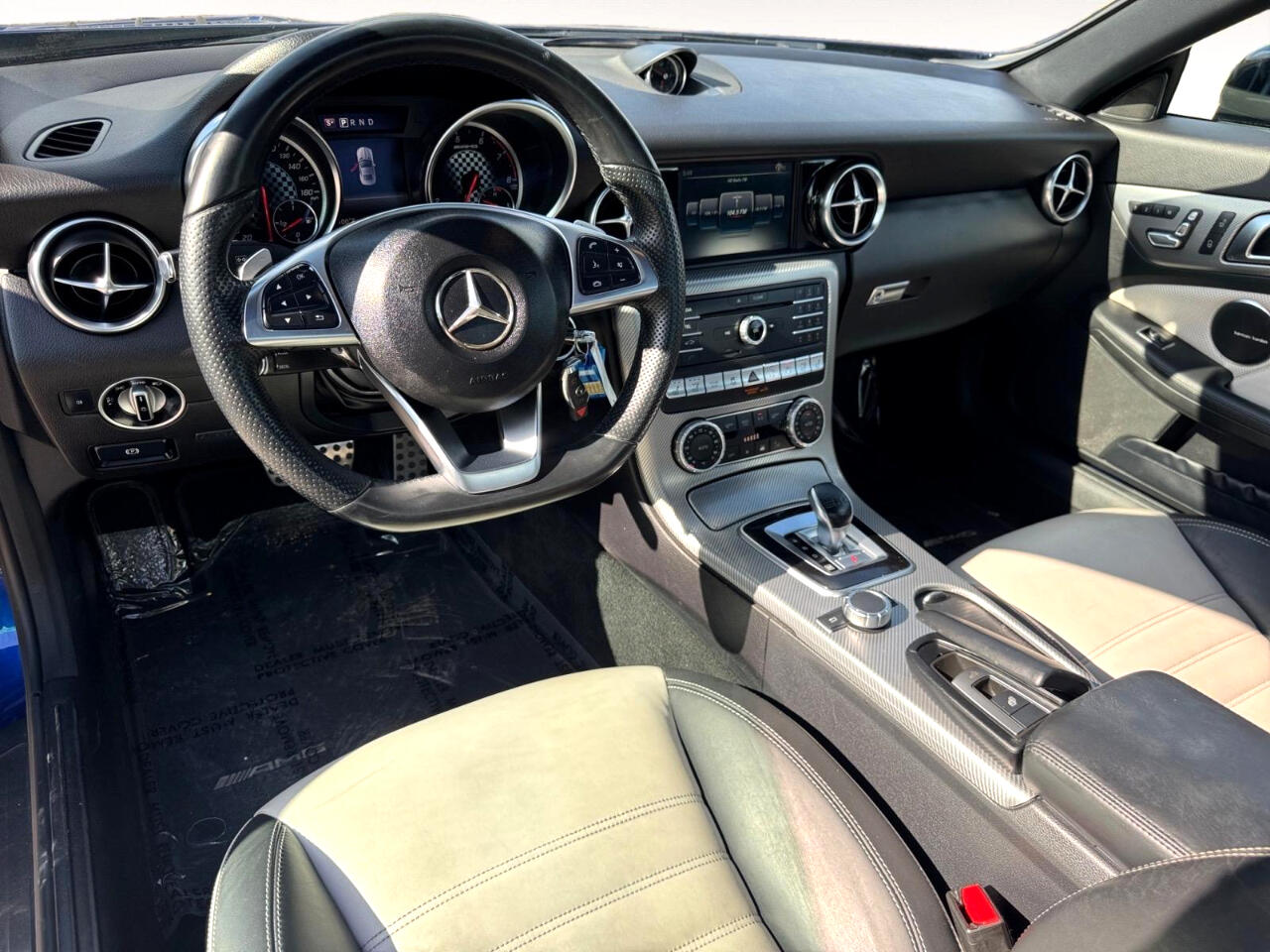 2017 Mercedes Benz SLC AMG 43 photo 22