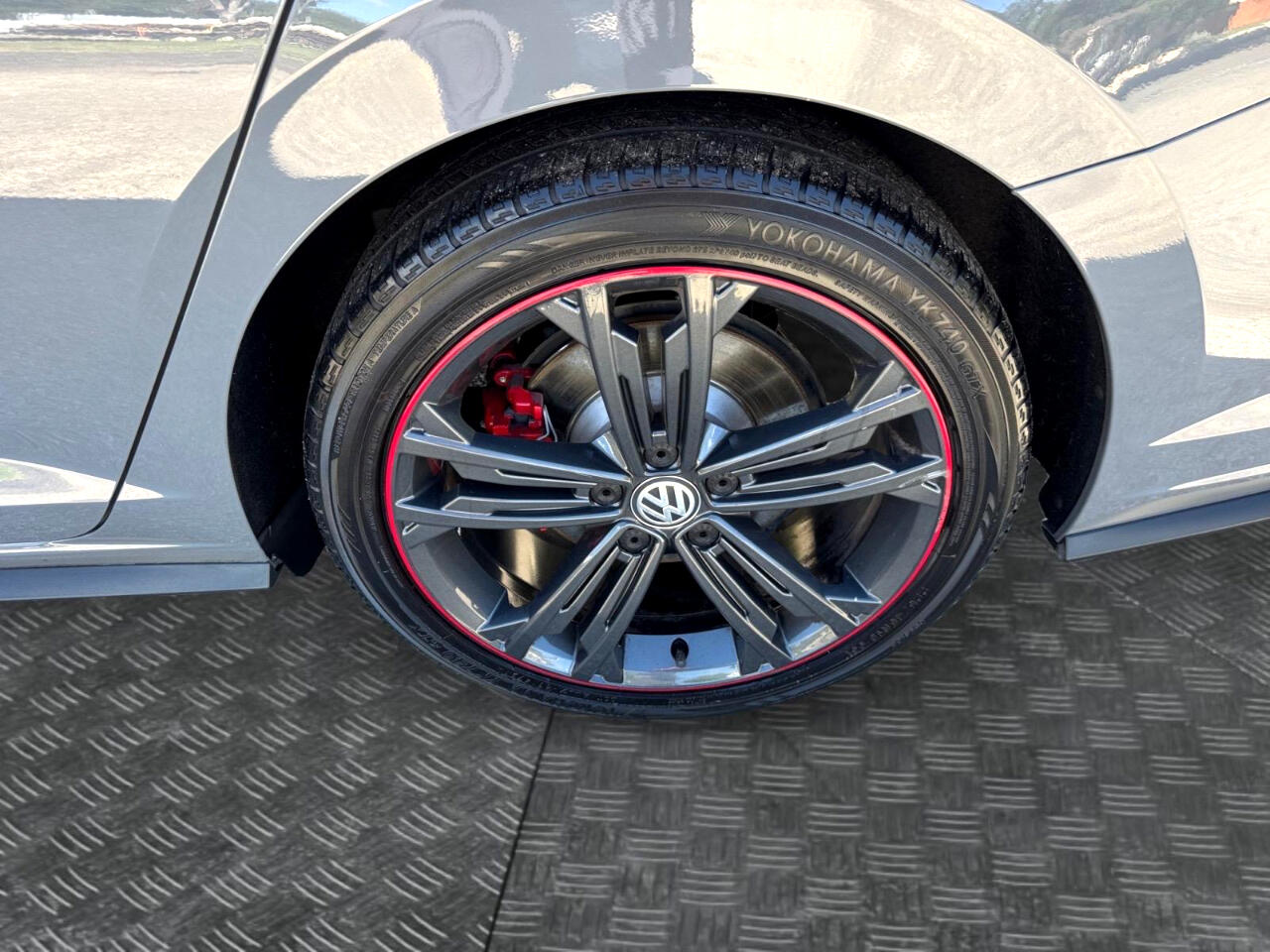 2019 Volkswagen Jetta GLI Anniversary Edition photo 13