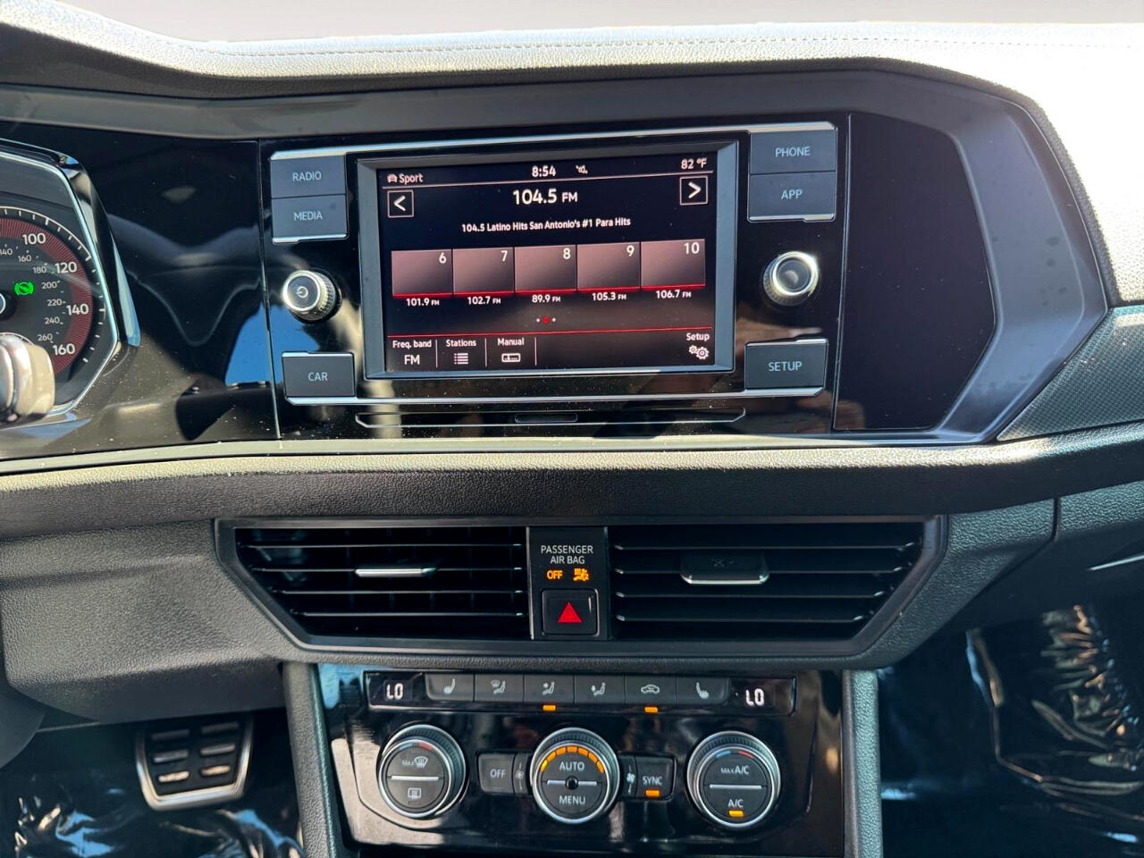 2019 Volkswagen Jetta GLI Anniversary Edition photo 21