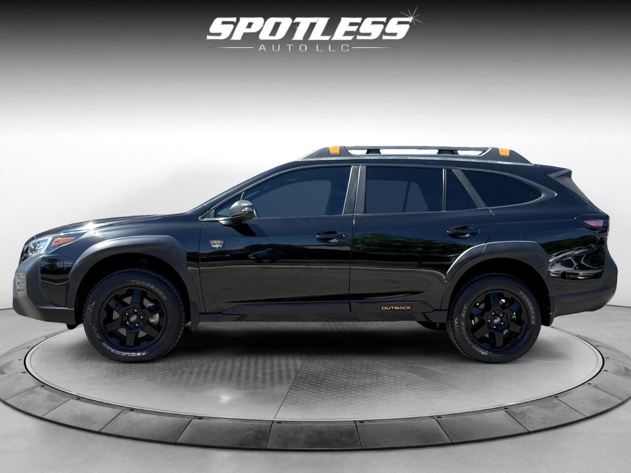 2022 Subaru Outback Wilderness photo 2
