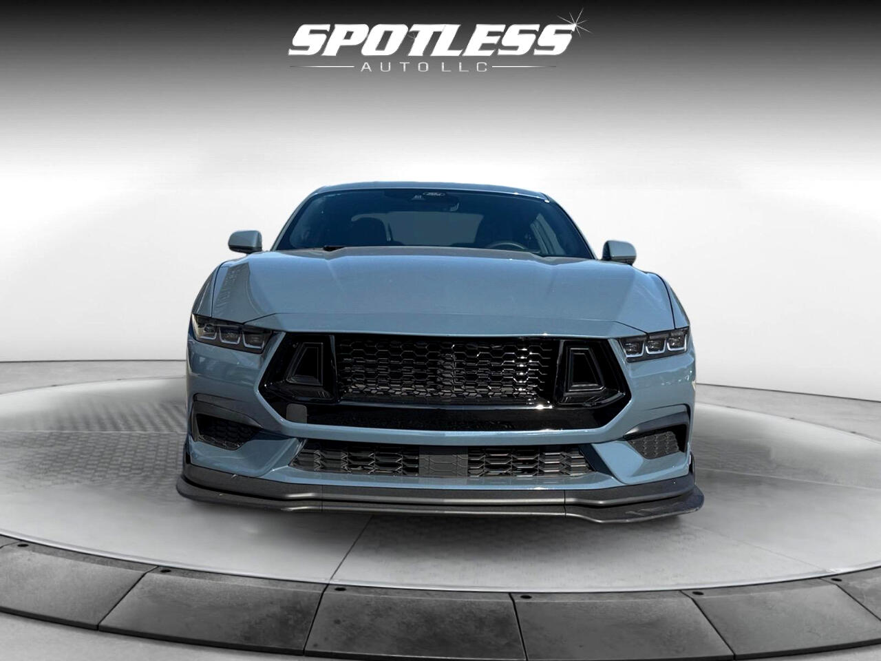 2024 Ford Mustang EcoBoost photo 4