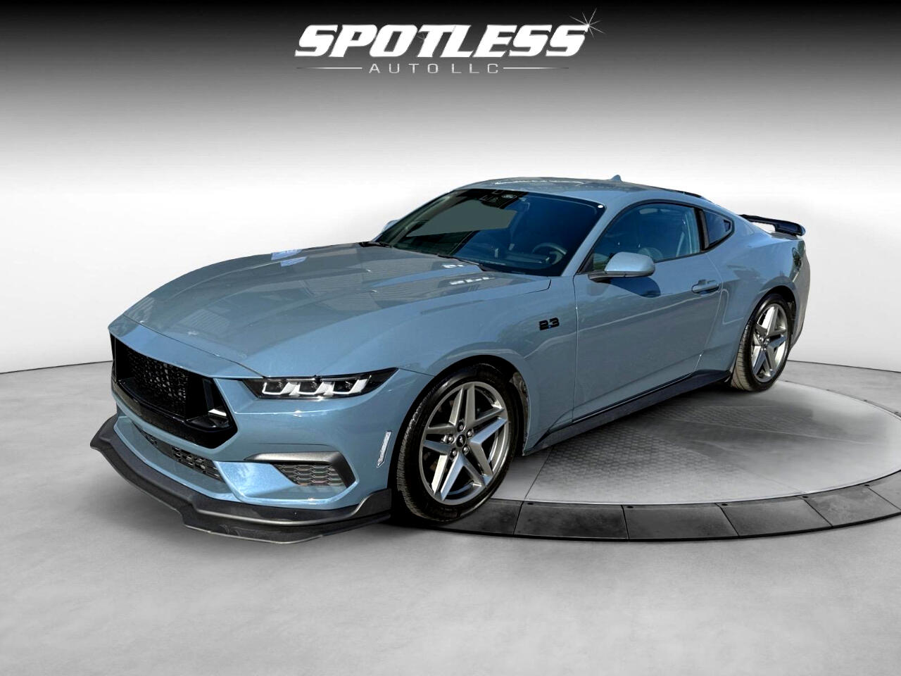 2024 Ford Mustang EcoBoost photo 9