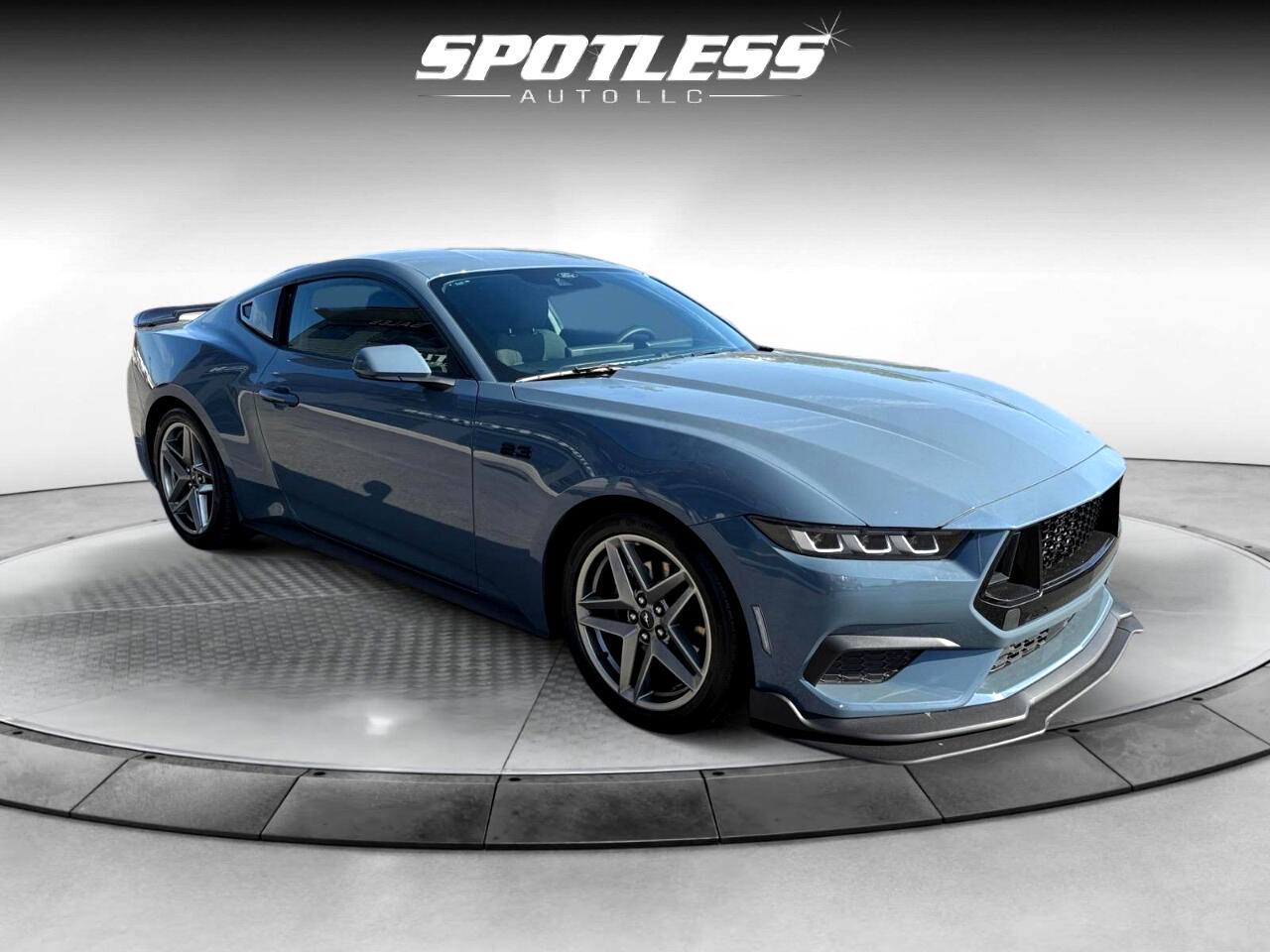 2024 Ford Mustang EcoBoost photo 10