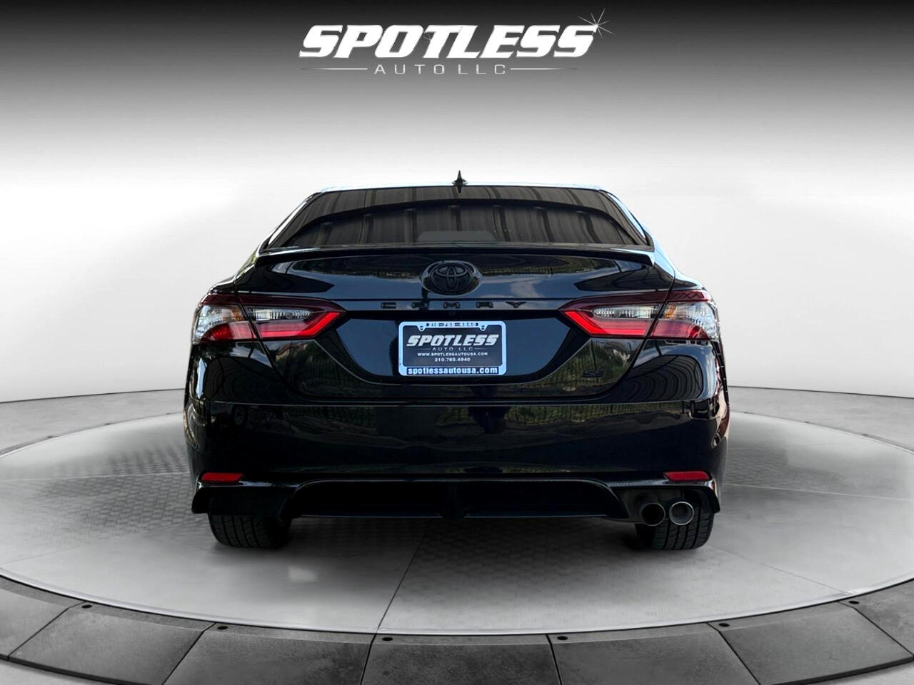 2023 Toyota Camry SE photo 5
