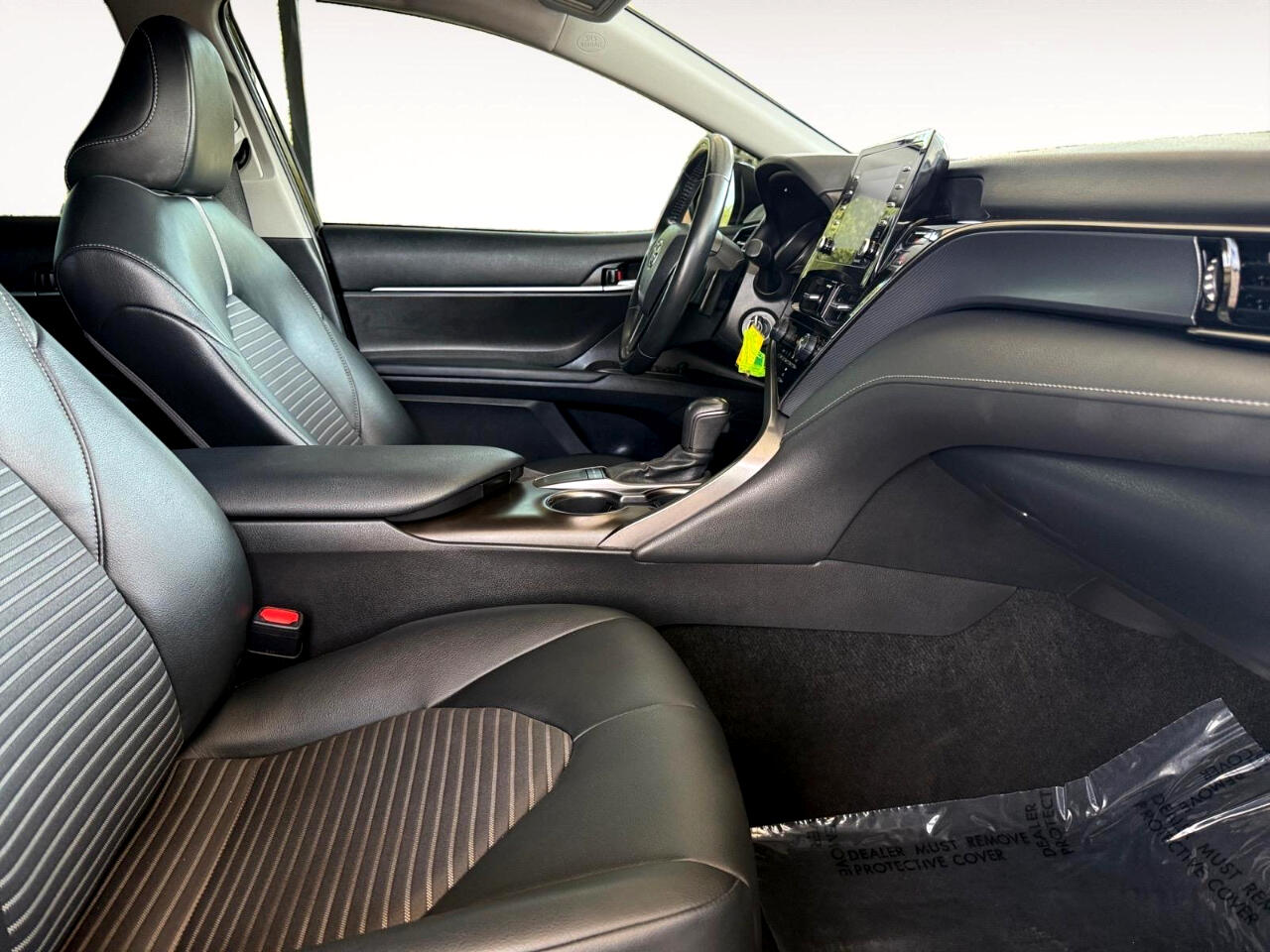 2023 Toyota Camry SE photo 15