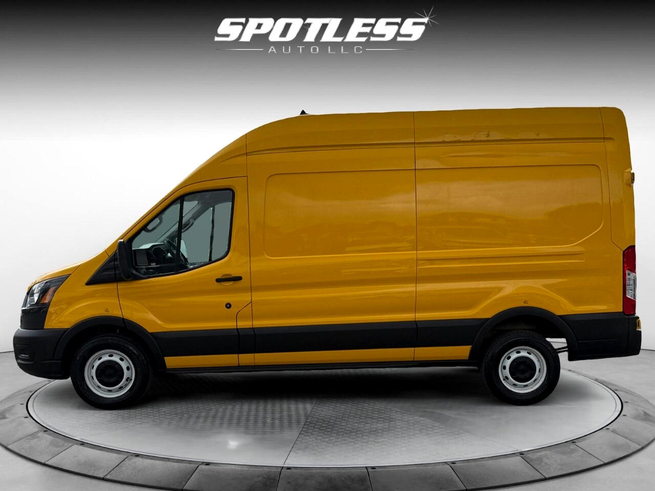 2021 Ford Transit Van photo 2