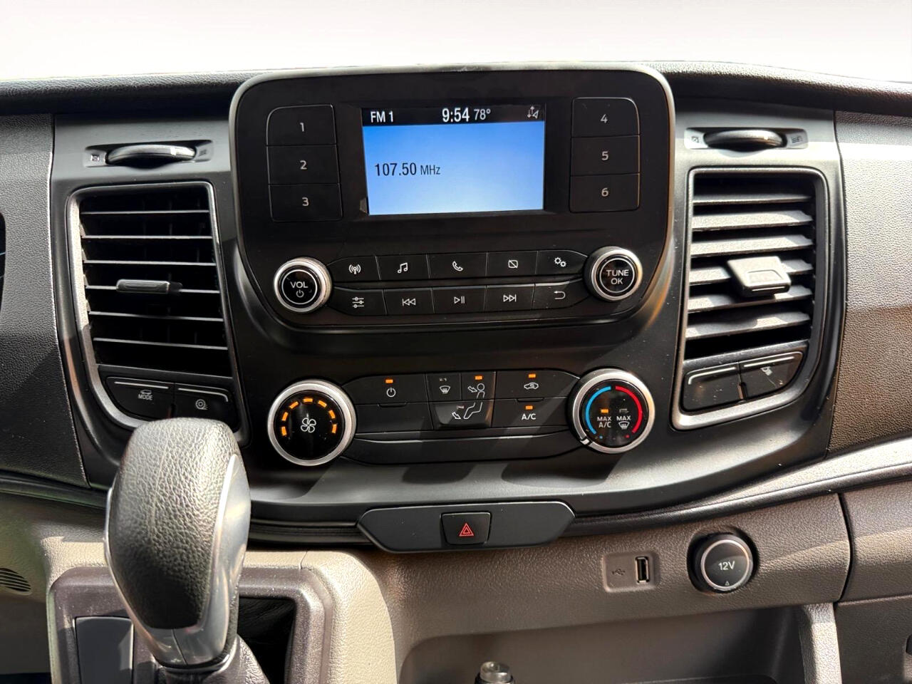 2021 Ford Transit Van photo 17