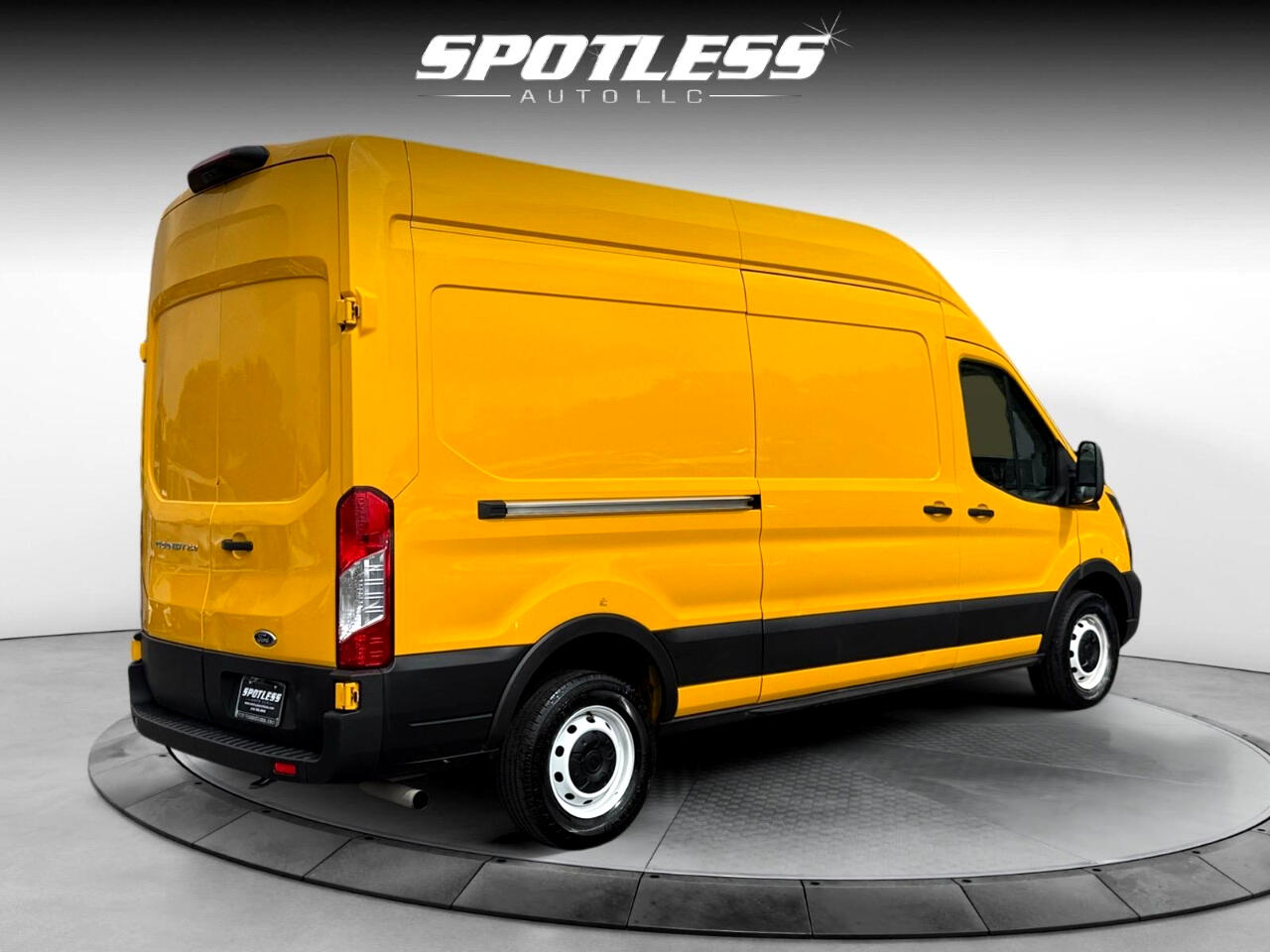2021 Ford Transit Van photo 8