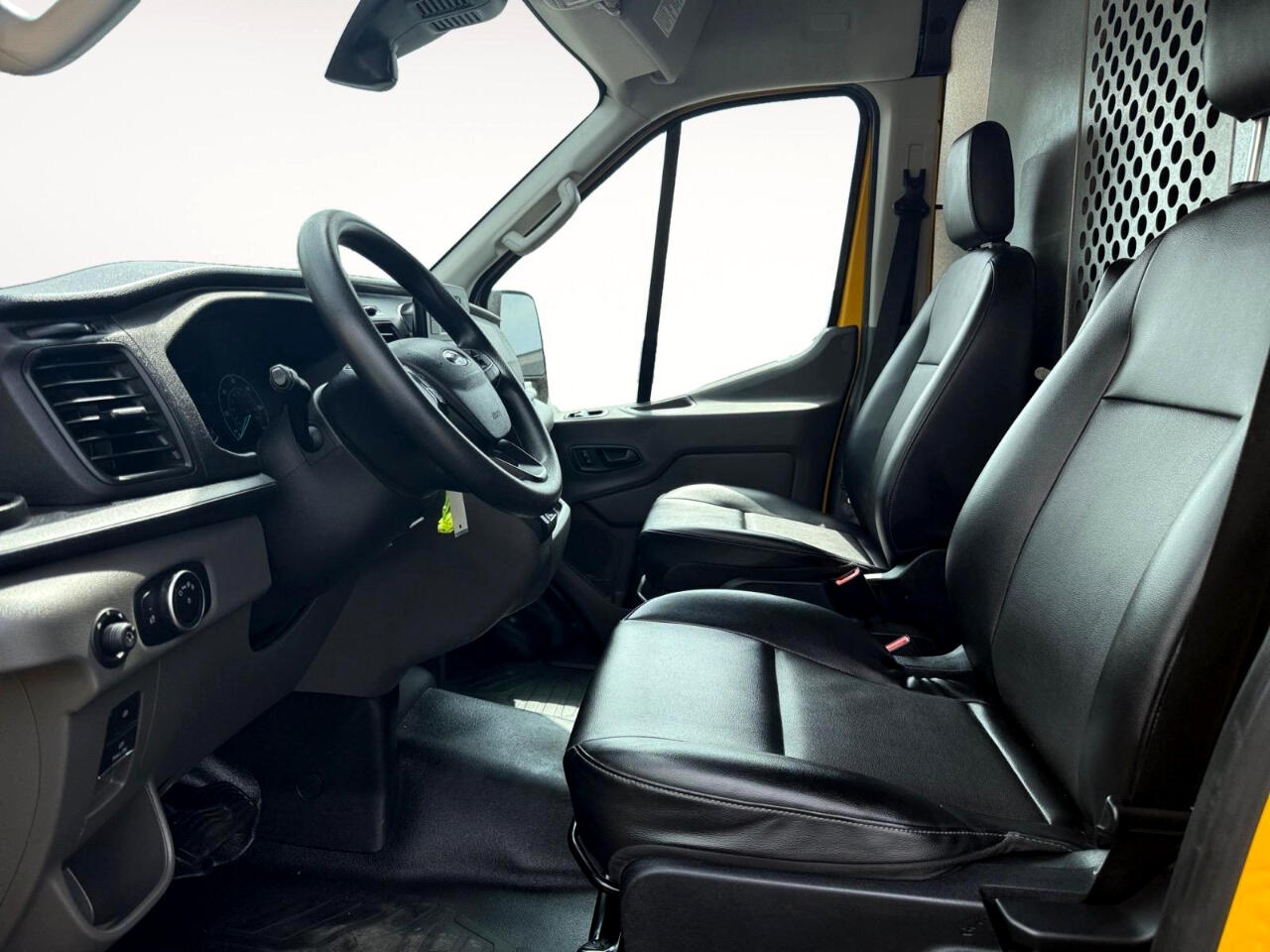 2021 Ford Transit Van photo 15