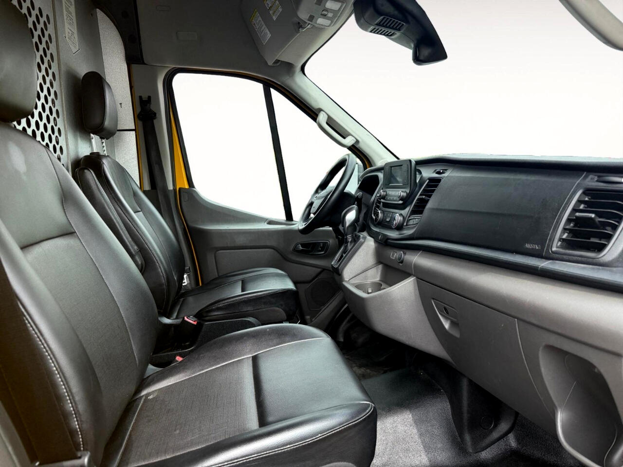 2021 Ford Transit Van photo 16
